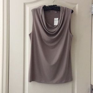 Chico’s BRAND NEW Easy-wear sleeveless  blouse